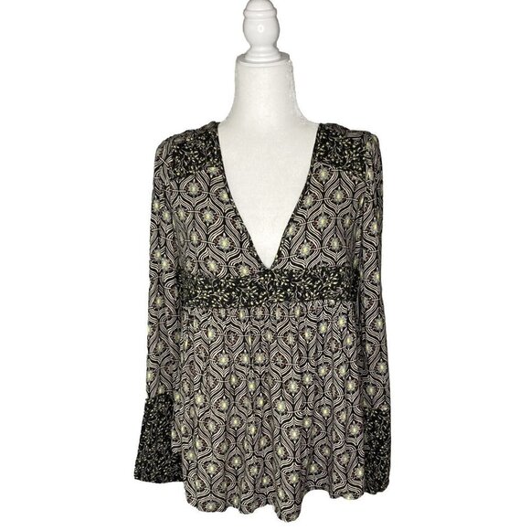 Free People Womens XS Boho Long Bell Sleeve Keyhole Button Back Bell Sleeve Top - Picture 1 of 15